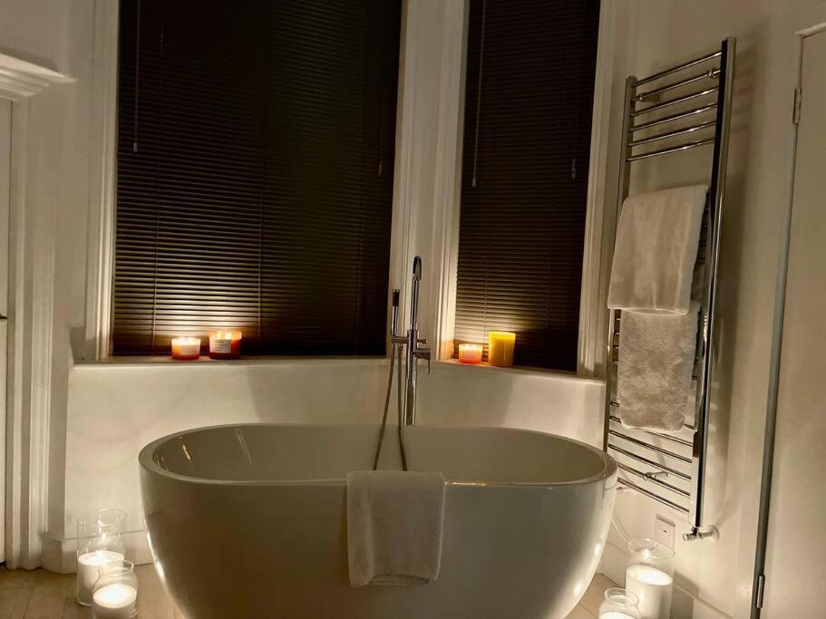 Chelsea Posh Apartment London Bagian luar foto
